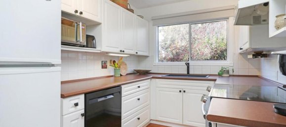 3 bedrooms House in British Columbia, Canada No. 1198 6