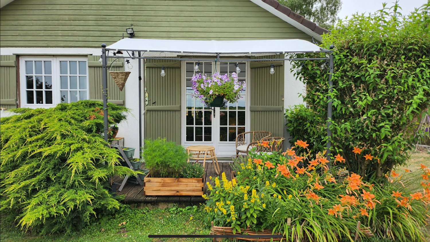 Casa de 2 dormitorios en Dampierre-sur-Avre, France No. 61040