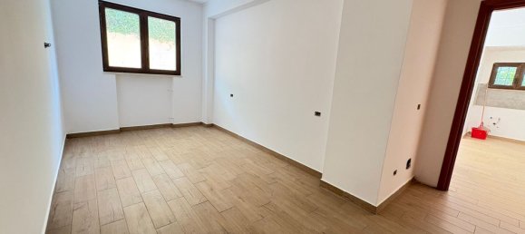 3 rooms Apartment in Fonte Nuova, Italy No. 276506 9