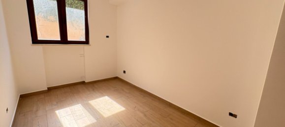 3 rooms Apartment in Fonte Nuova, Italy No. 276506 6