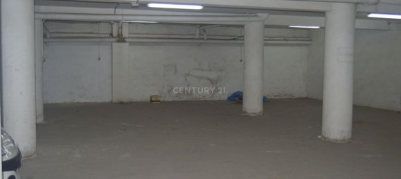 Гараж 393м² в Гранада, Испания № 75914 3