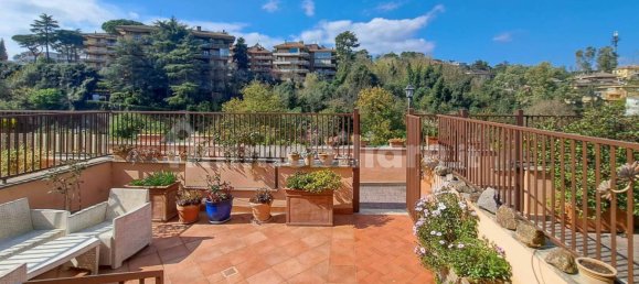 3 bedrooms House in Rome, Italy No. 13867 8