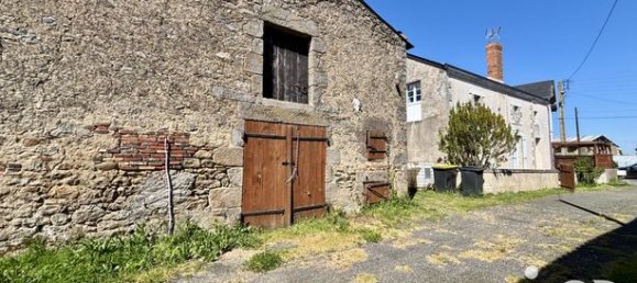 3 bedrooms House in Deux-Sevres, France No. 301539 14