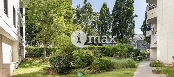 3 bedrooms Apartment in Levallois-Perret, France No. 166088 2