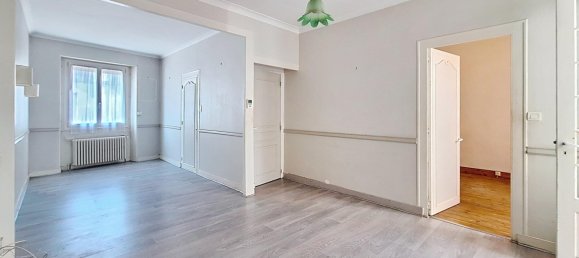 2 bedrooms House in Cognac, France No. 290060 2