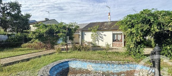 Casa de 4 dormitorios en Salbris, France No. 250179 13