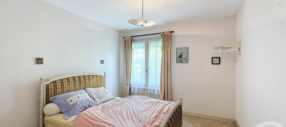 Casa de 4 dormitorios en Salbris, France No. 250179 8