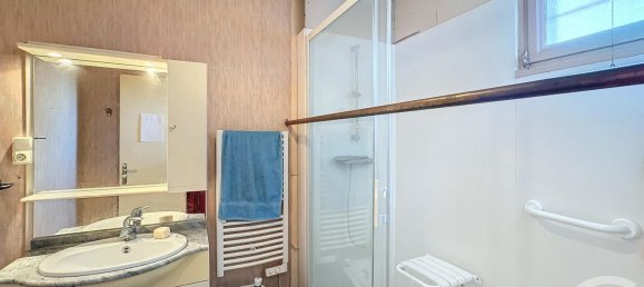 Casa de 4 dormitorios en Salbris, France No. 250179 10