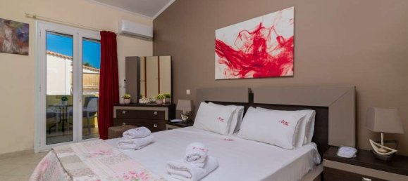 3 bedrooms Commercial property in Zakynthos, Greece No. 502 8