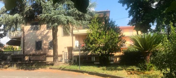 35m² Commercial property in Rome, Italy No. 347871 8