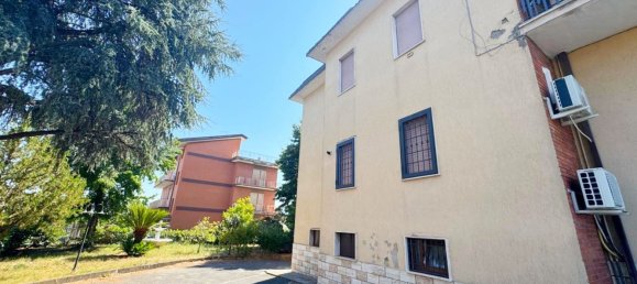 35m² Commercial property in Rome, Italy No. 347871 12