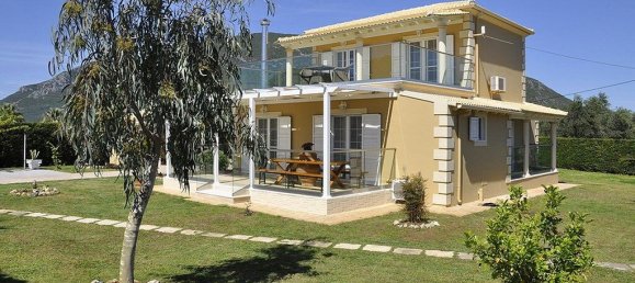 Villa de 3 dormitorios en Corfu, Greece No. 3658 3