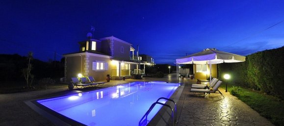 Villa de 3 dormitorios en Corfu, Greece No. 3658 10