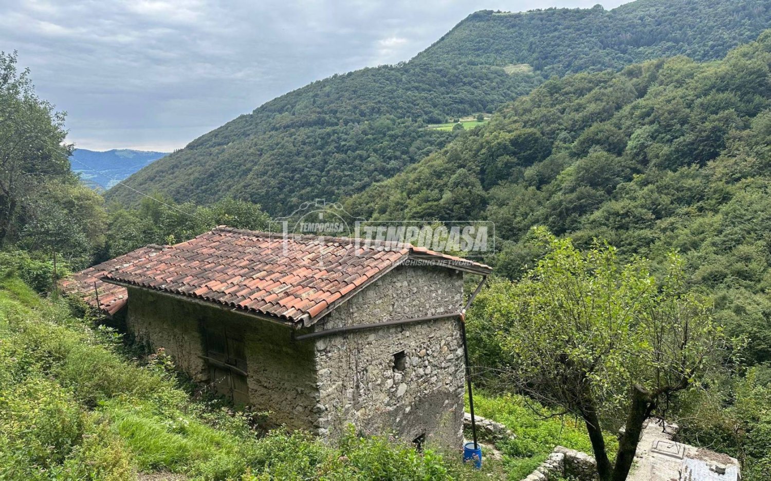 1 bedroom House in Tavernola Bergamasca, Italy No. 285817