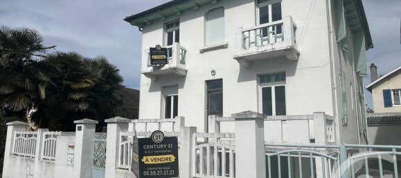 6 bedrooms House in Pau, France No. 306734 2