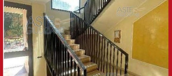 5 Schlafzimmer Wohnung in Rome, Italy, Nr. 334106 4