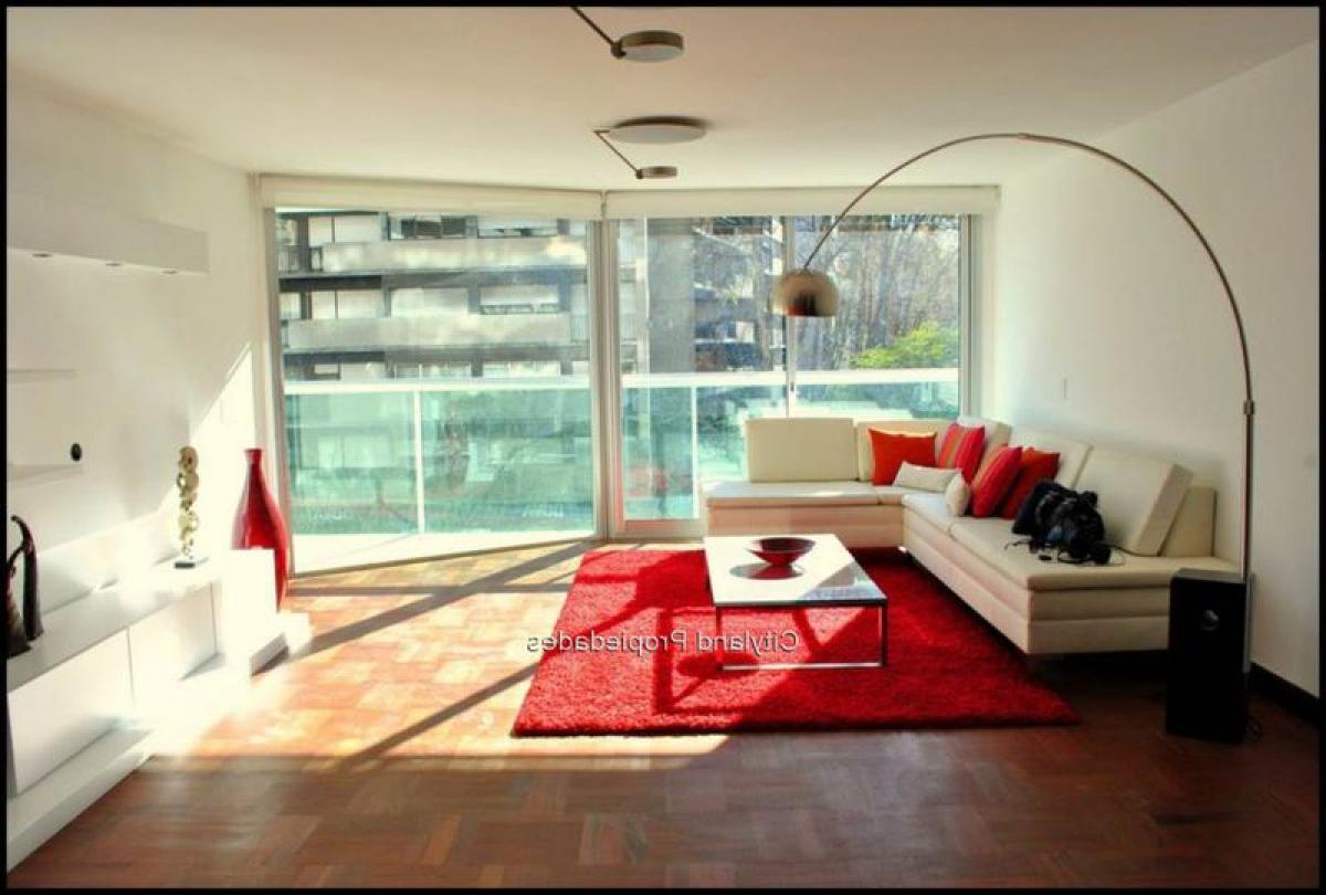 Квартира с 3 спальнями в Монтевидео, Уругвай № 1307