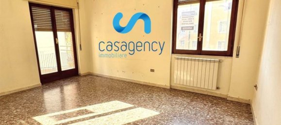 5 rooms Apartment in Caserta, Italy No. 163038 5