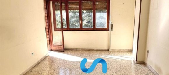 5 rooms Apartment in Caserta, Italy No. 163038 2