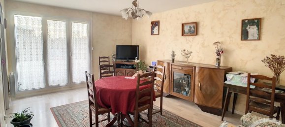 Apartamento de 1 dormitorio en Crepy-en-Valois, France No. 104232 2