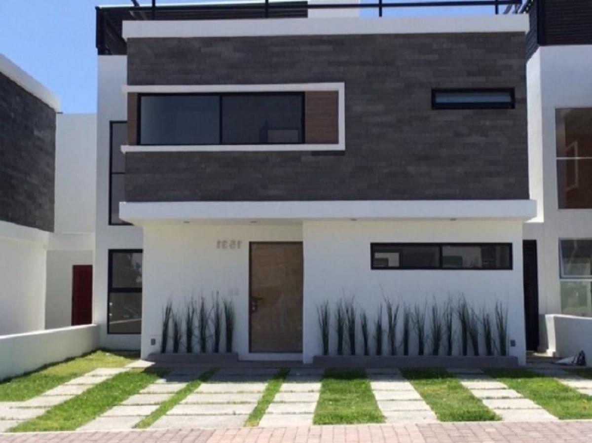 Casa de 3 dormitorios en Querétaro, Mexico No. 163228