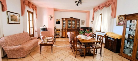 3 bedrooms House in Tuoro sul Trasimeno, Italy No. 338084 12