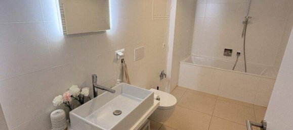 Studio in Josefstadt, Austria No. 235345 5