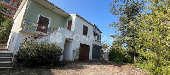 5غرفة منزل في Città Sant'Angelo, Italy رقم 24068 2