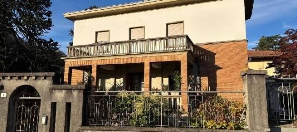 12 rooms Villa in Varese, Italy No. 176480 3