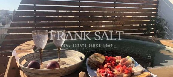 3 bedrooms House in Zebbug, Malta No. 4475 16