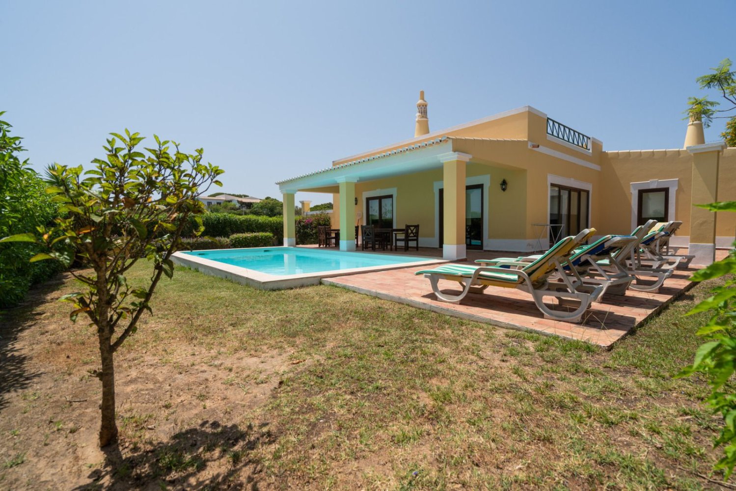 Дом с 4 спальнями в Луш, Португалия № 190546