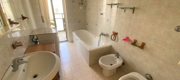 4-Zimmer Wohnung in Catanzaro, Italy, Nr. 79660 11