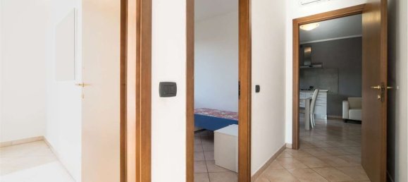 3 Schlafzimmer Wohnung in Mantua, Italy, Nr. 359676 8