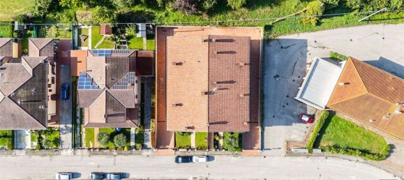 3 Schlafzimmer Wohnung in Mantua, Italy, Nr. 359676 22