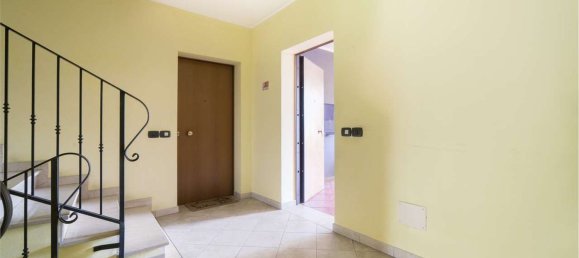 3 Schlafzimmer Wohnung in Mantua, Italy, Nr. 359676 26