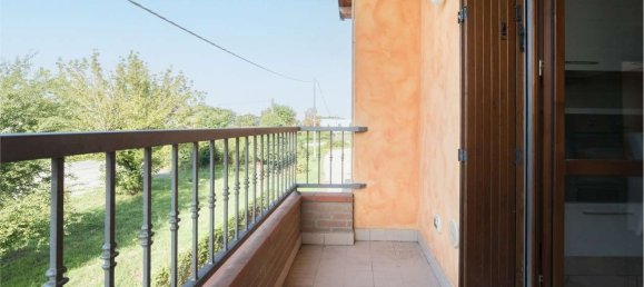 3 Schlafzimmer Wohnung in Mantua, Italy, Nr. 359676 7