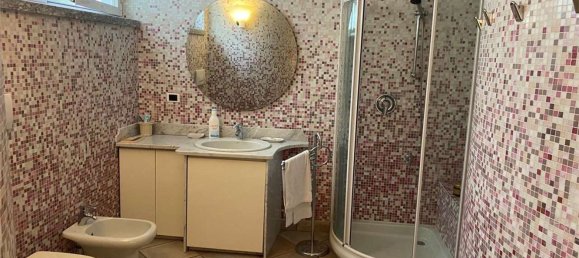 Villa de 5 divisões em Erba, Italy N.º 114457 28