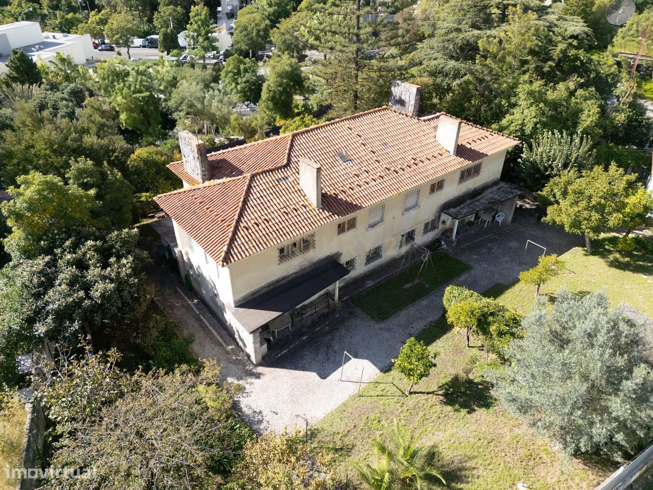 Casa de 9 dormitorios en Lisbon, Portugal No. 129655