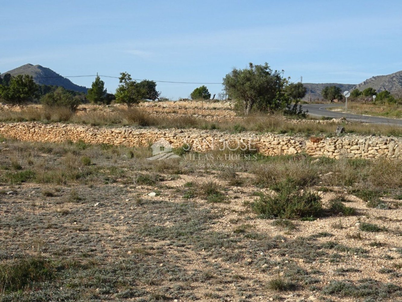  Land in Hondon De Las Nieves, Spain No. 97810