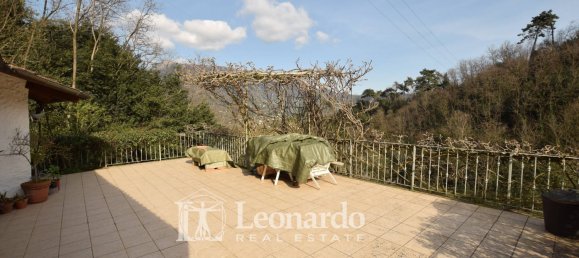 3 bedrooms House in Camaiore, Italy No. 45493 43