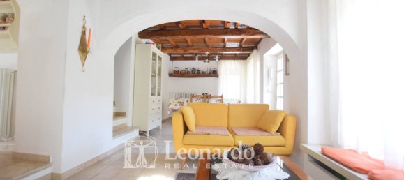 3 bedrooms House in Camaiore, Italy No. 45493 12