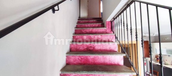 2 bedrooms Castles in Rivoli, Italy No. 349888 9