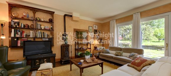 3 bedrooms Villa in Albiolo, Italy No. 76772 36