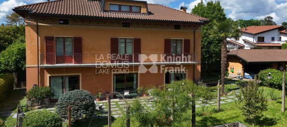 3 bedrooms Villa in Albiolo, Italy No. 76772 33