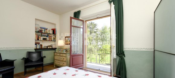 3 bedrooms Villa in Albiolo, Italy No. 76772 18