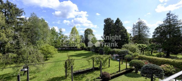 3 bedrooms Villa in Albiolo, Italy No. 76772 11