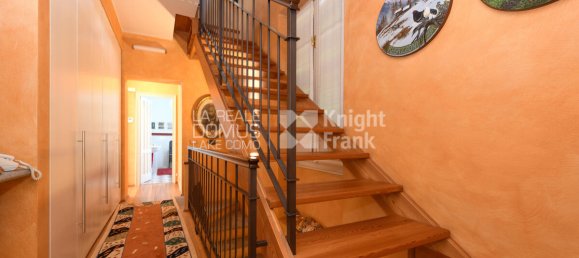 3 bedrooms Villa in Albiolo, Italy No. 76772 23