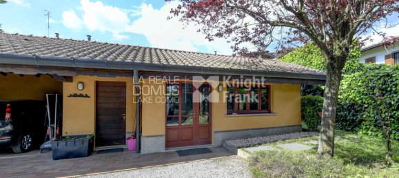 3 bedrooms Villa in Albiolo, Italy No. 76772 32