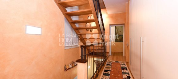3 bedrooms Villa in Albiolo, Italy No. 76772 7