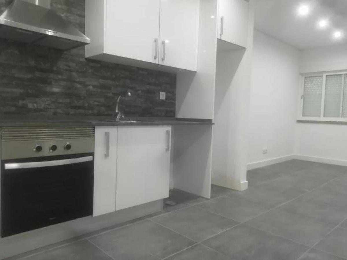 2 bedrooms Apartment in Seixal, Portugal No. 294